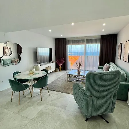 Silvia Luxury * Torrevieja