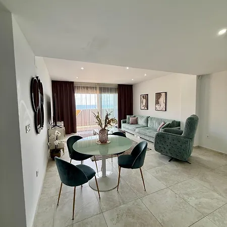 Silvia Luxury * Torrevieja