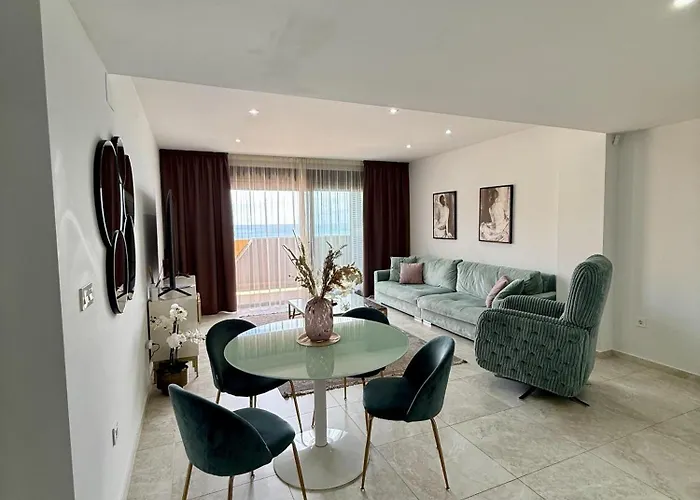 Silvia Luxury * טורבייחה